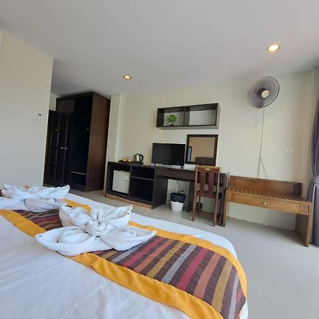 Baan Oui Guest House - Nai Harn Phuket Ngoại thất bức ảnh