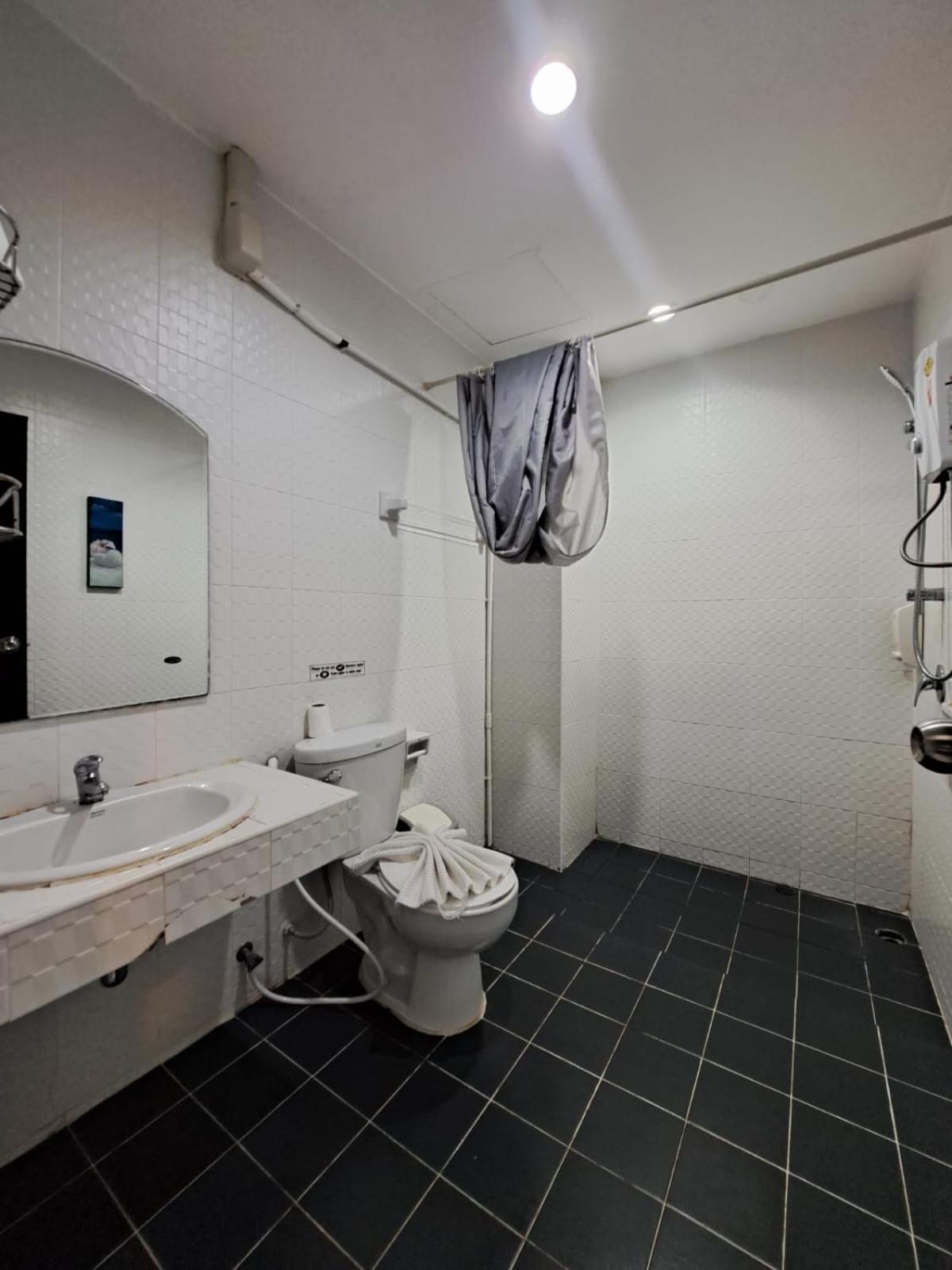 Baan Oui Guest House - Nai Harn Phuket Ngoại thất bức ảnh